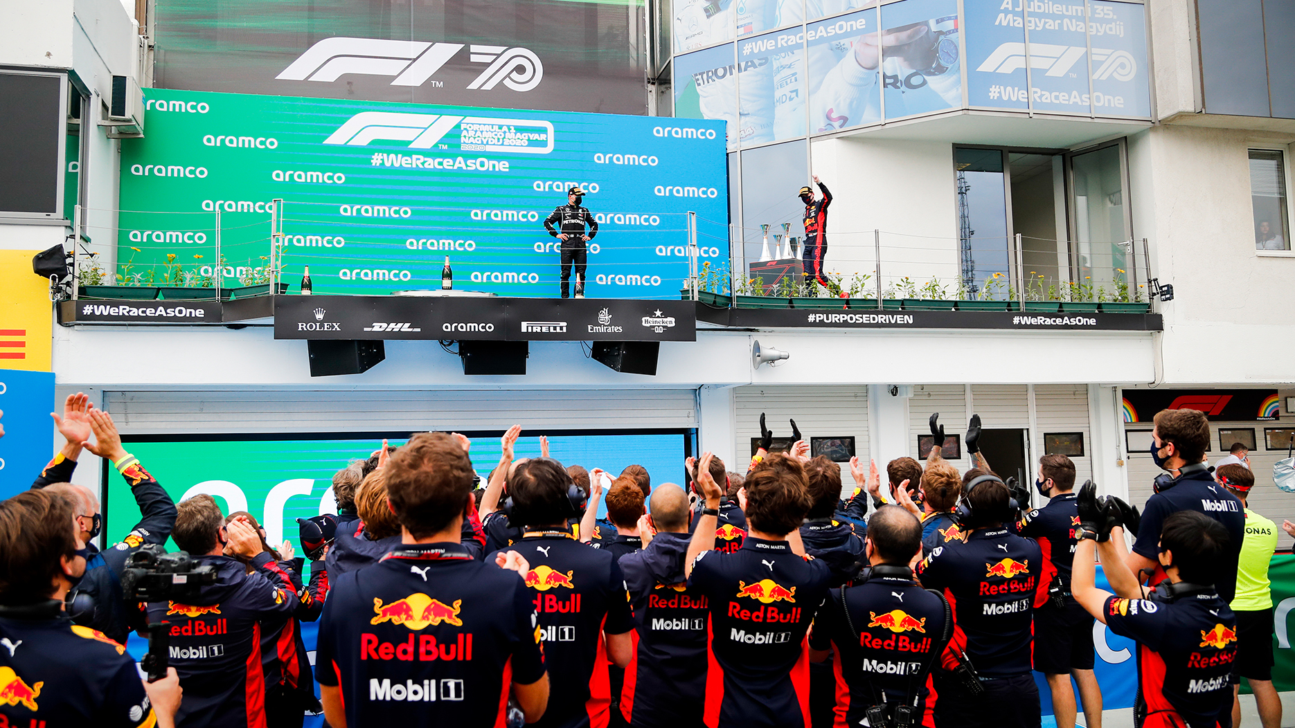 Гран-прі Угорщини: Фантастична робота механіків, інженерів та пілотів Red Bull Racing Honda дозволила команді здобути черговий подіум та посісти 2 місце в Кубку Конструкторів.